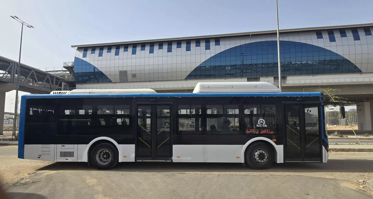 اتوبيسات اكتا