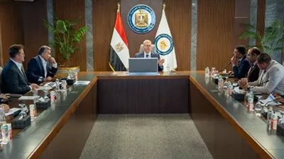 وزير «البترول» يبحث زيادة استثمارات شركات التعدين العالمية فى مصر