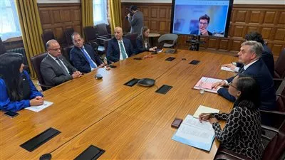 مباحثات مصرية - بريطانية لتعزيز التعاون بمجالات التعليم والتكنولوجيا والخدمات المالية