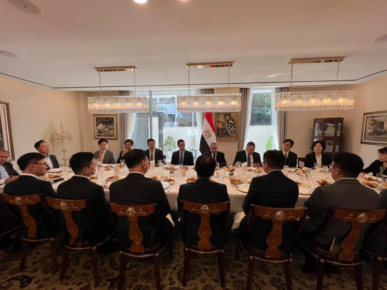 وزير الخارجية يلتقي ممثلي كبرى الشركات الكورية