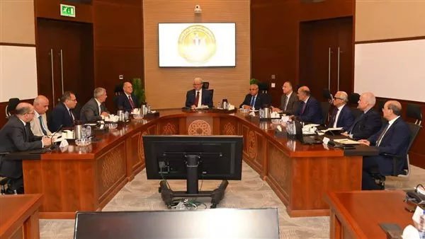 نائب رئيس الوزراء يراقب إصلاح الشركات الحكومية