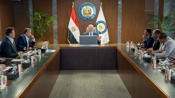 وزير البترول يناقش استثمار شركات عالمية في التعدين المصري