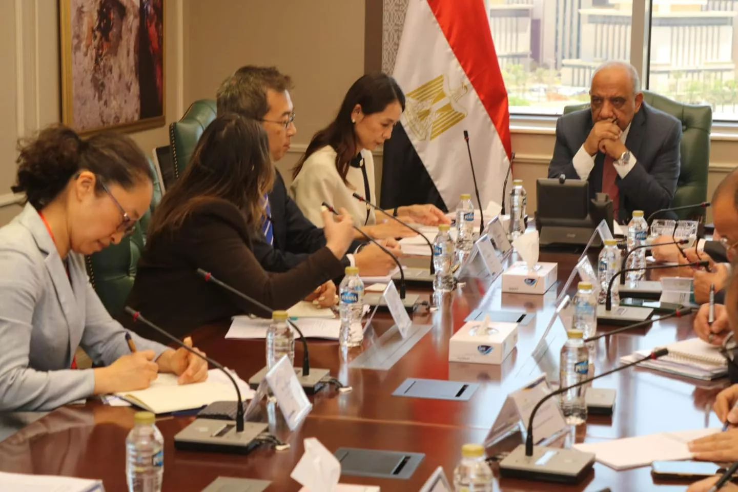 بحث سبل تعزيز التعاون بين مصر واليابان