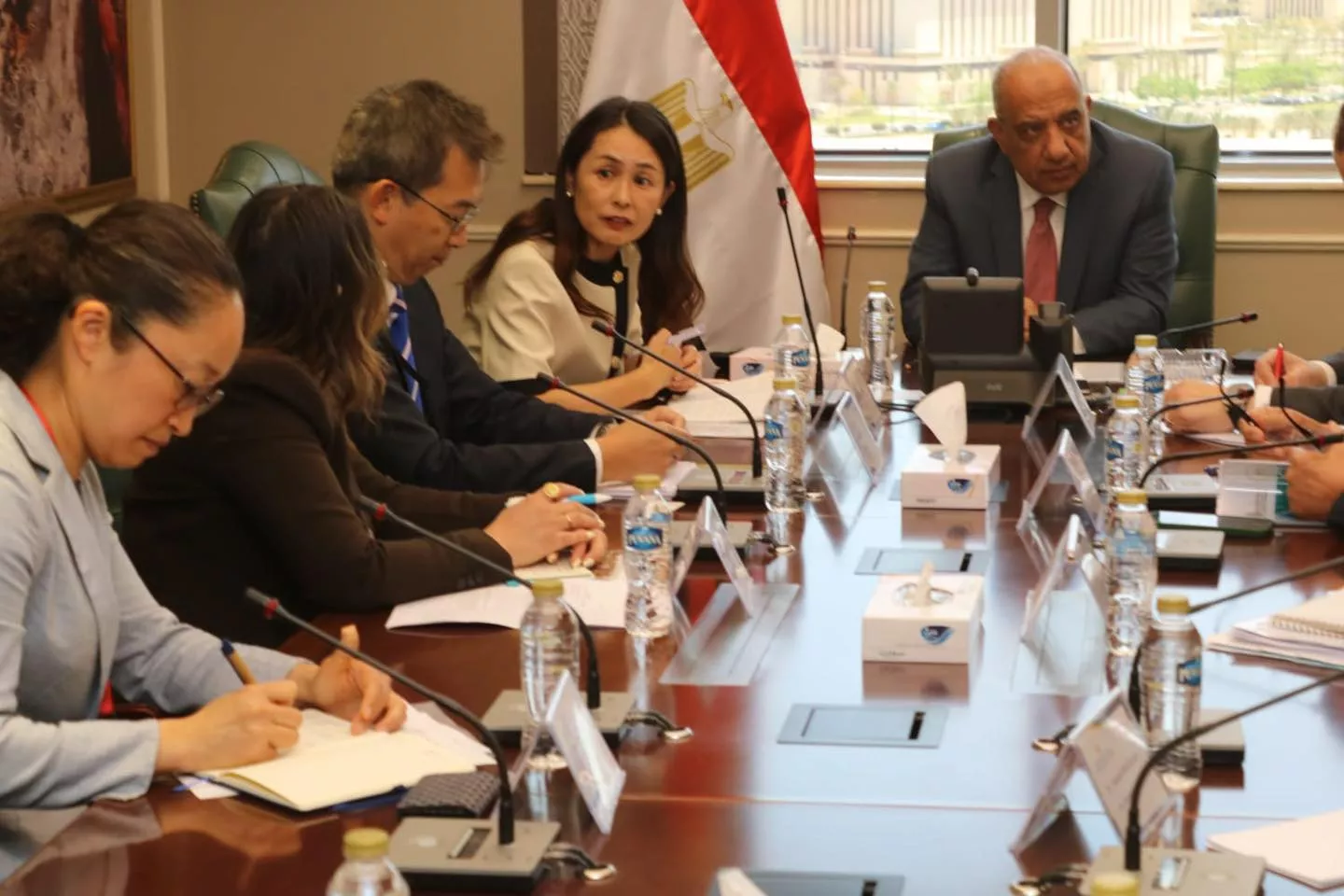 بحث سبل تعزيز التعاون بين مصر واليابان