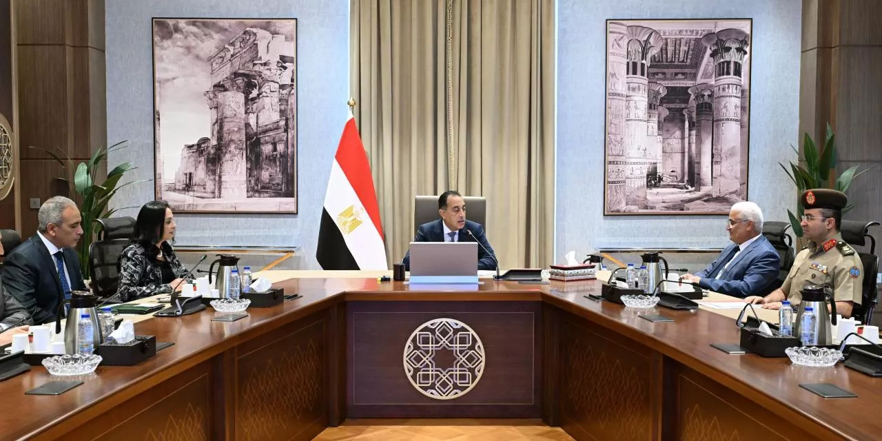 رئيس الوزراء يتابع مستجدات منظومة التأمينات الاجتماعية