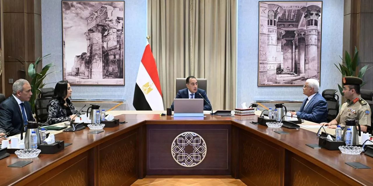 رئيس الوزراء يتابع مستجدات منظومة التأمينات الاجتماعية