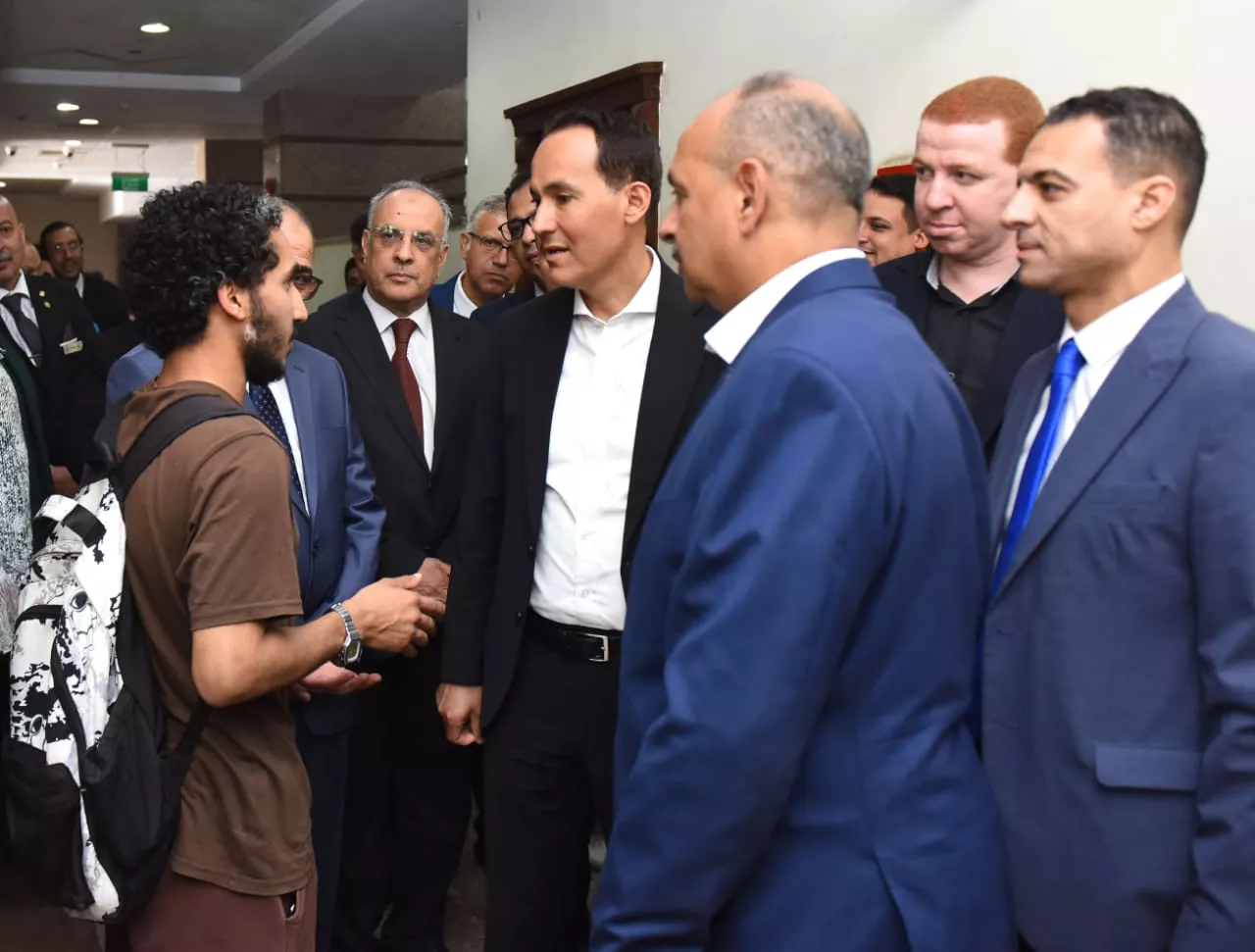 الدكتور محمد عوض يتفقد مركز خدمات المستثمرين والمنطقة الحرة العامة بالإسكندرية