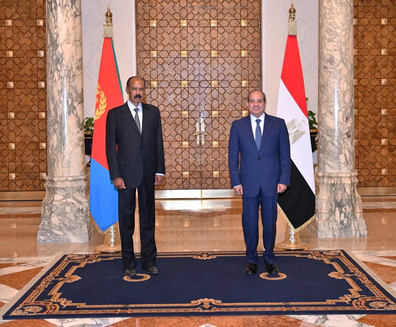 الرئيس السيسي يجتمع مع نظيره الإريتري