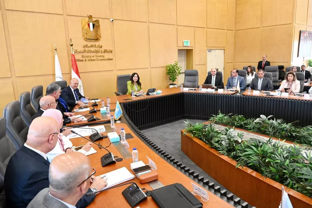 وزيرة الإسكان تتابع موقف تنفيذ مشروعات مبادرة حياة كريمة