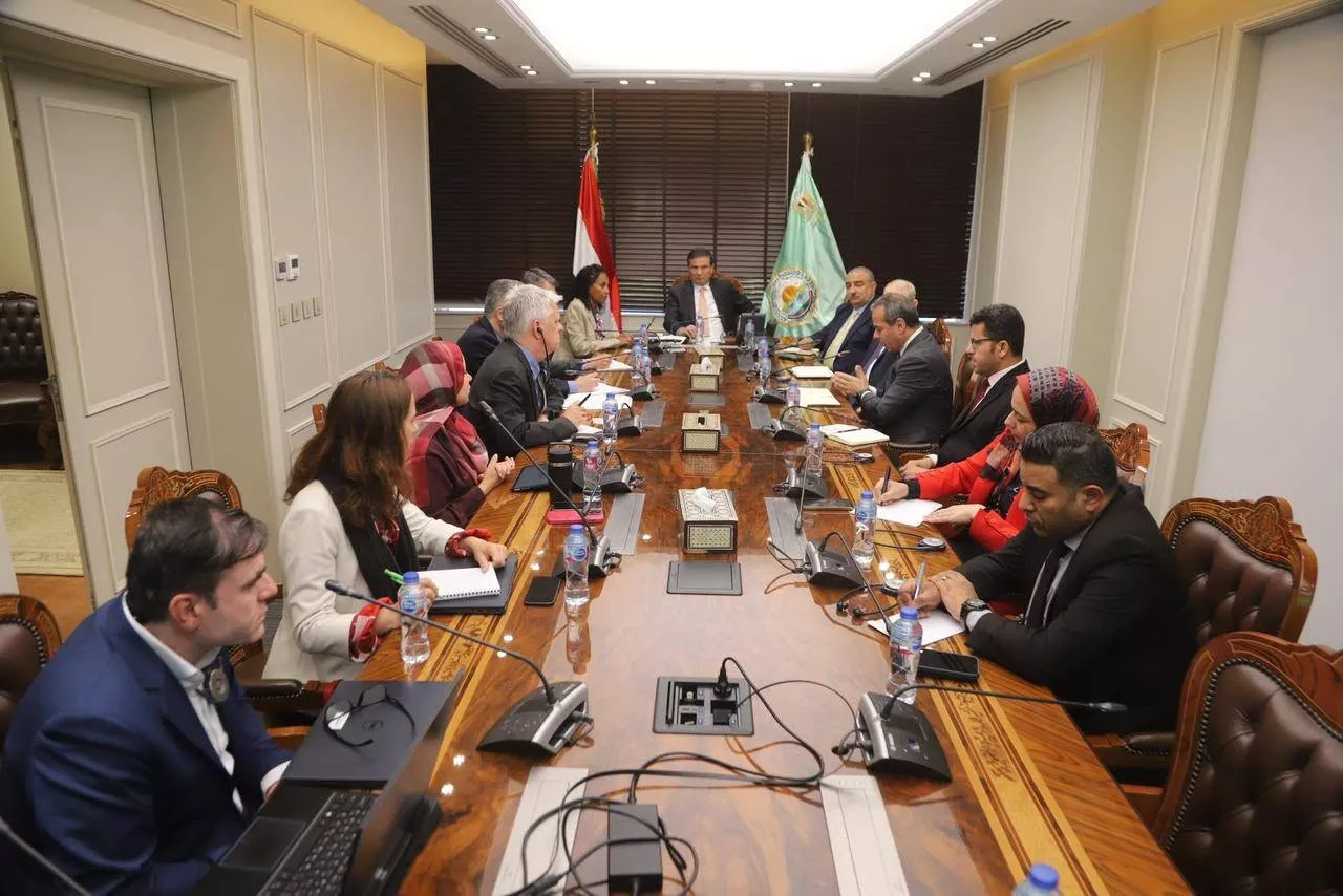 وزير الزراعة يجتمع مع المديرة الإقليمية للبنك الدولي