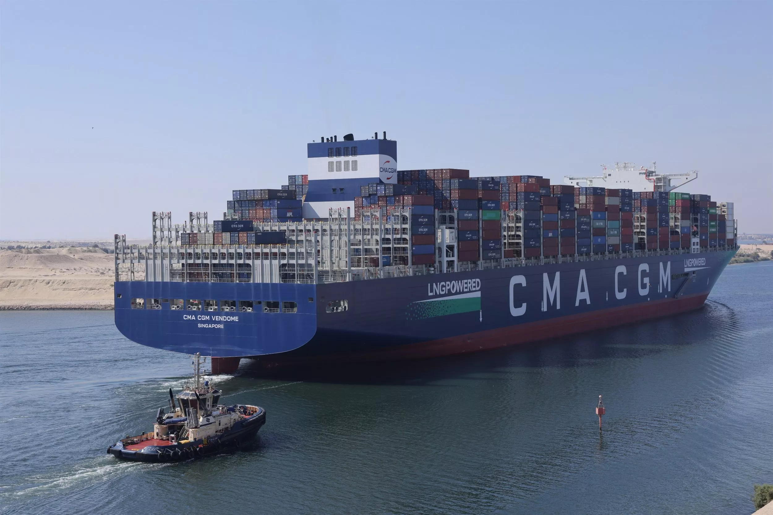 سفينة الحاويات العملاقة CMA CGM VENDOME