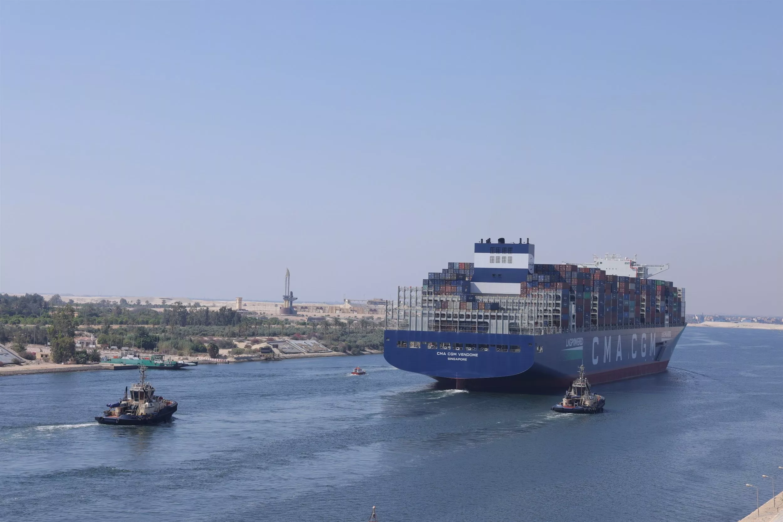 سفينة الحاويات العملاقة CMA CGM VENDOME