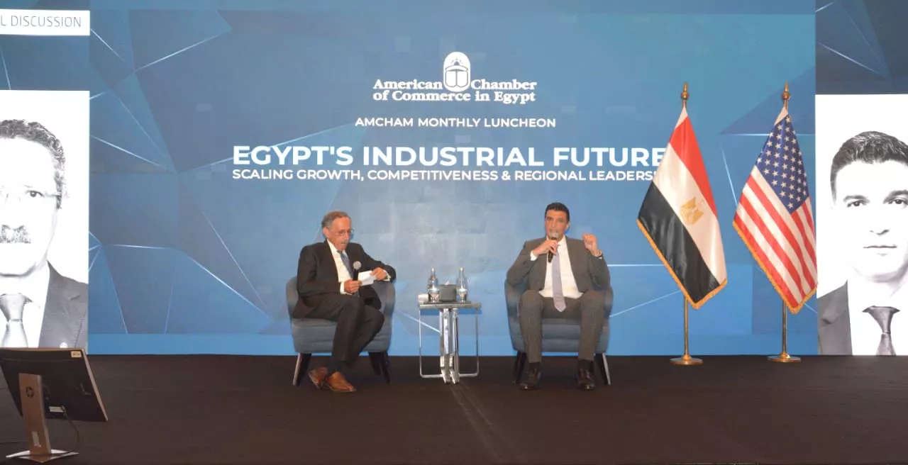 وزير الصناعة يشارك بالاجتماع الشهري لغرفة التجارة الأمريكية
