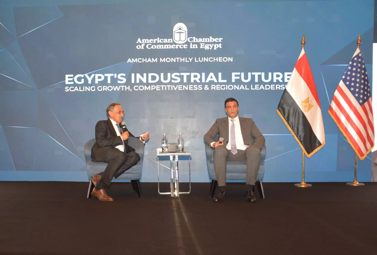 وزير الصناعة يشارك بالاجتماع الشهري لغرفة التجارة الأمريكية