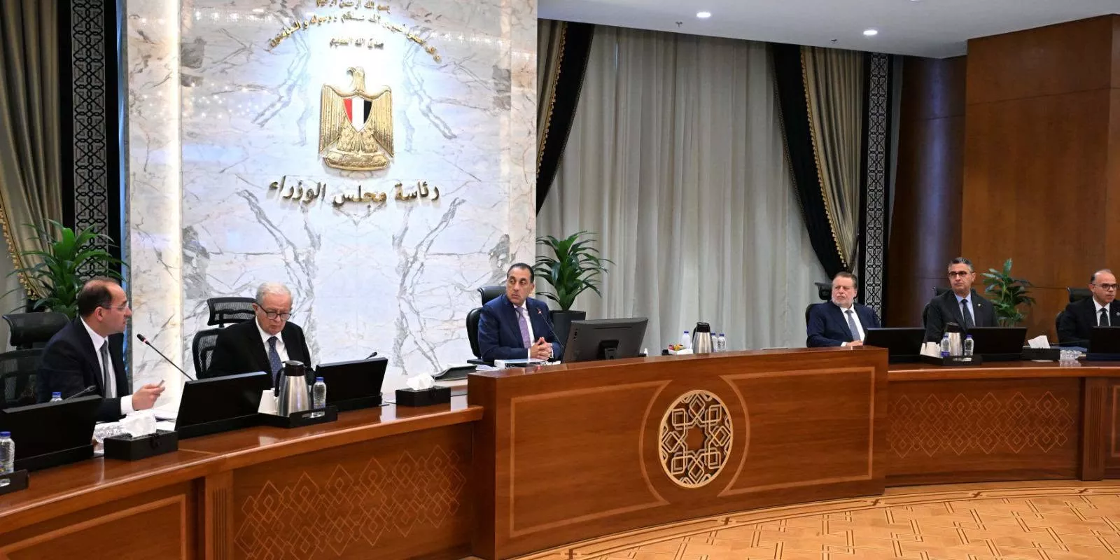 رئيس الوزراء يترأس اجتماع المجموعة الوزارية الاقتصادية