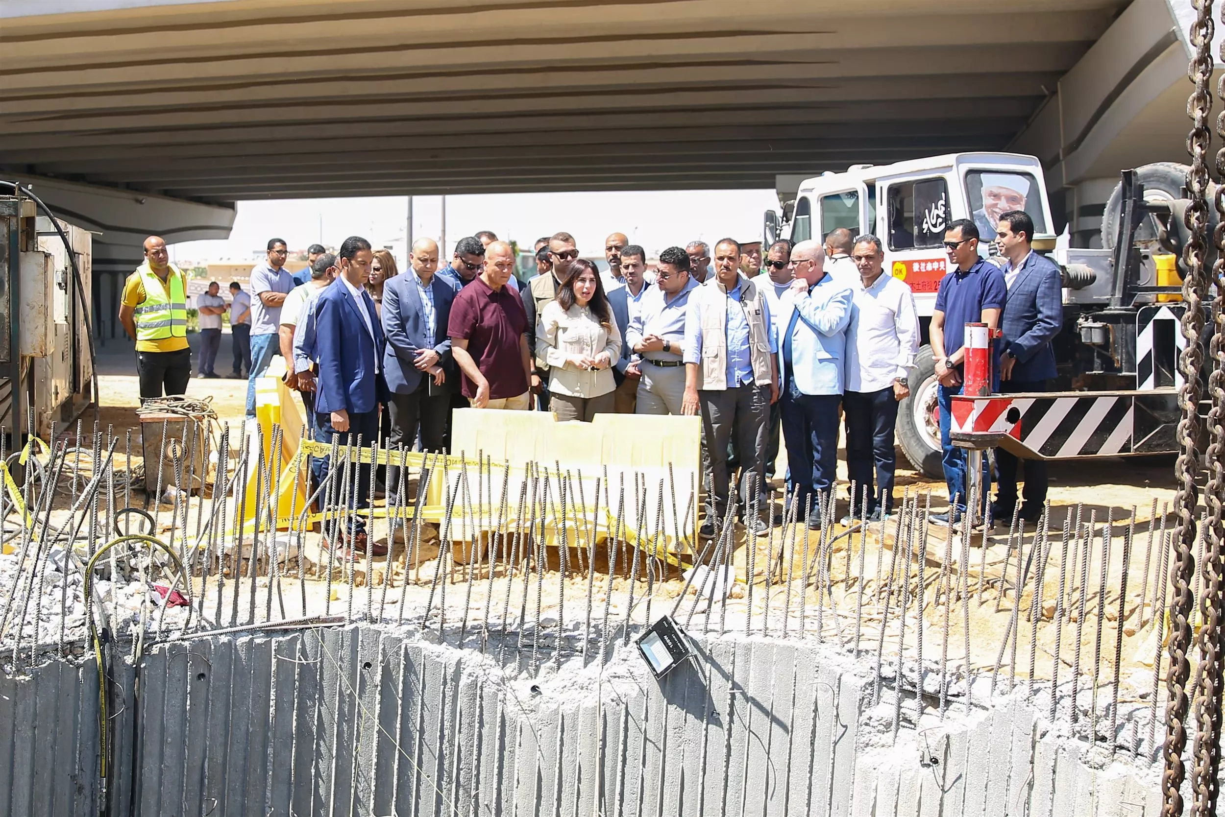 وزيرة الإسكان تتفقد أعمال ربط خطوط الصرف الرئيسية بمدينة القاهرة الجديدة