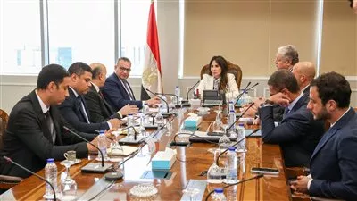 وزيرة «الإسكان» تتابع موقف التسليمات بمنطقة الأعمال المركزية في العاصمة الجديدة