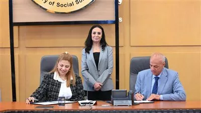  صندوق دعم الصناعات الريفية والبيئية يوقع عقود تمويل لمشروعات متناهية الصغر