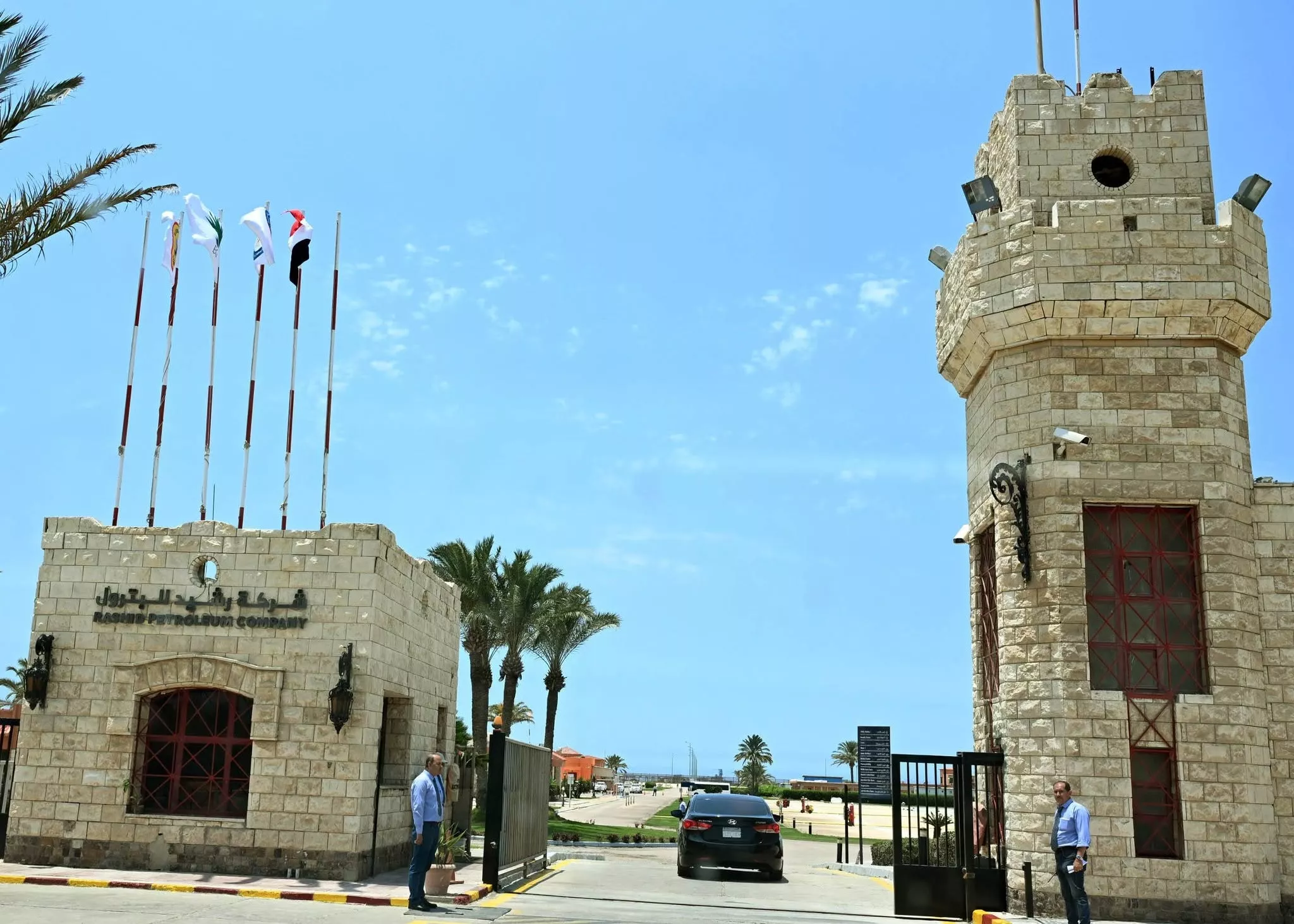 مدبولي يتفقد مواقع إنتاج الغاز الطبيعي بمنطقة غرب الدلتا