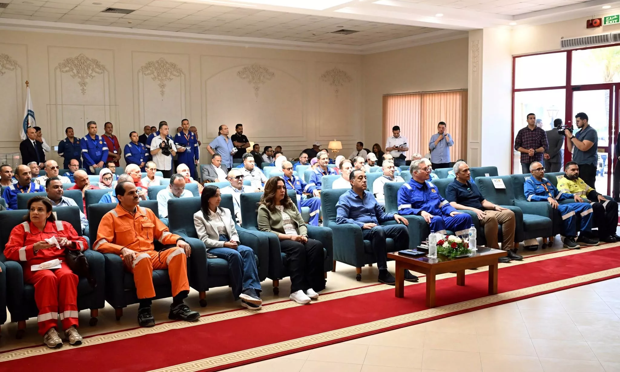 مدبولي يتفقد مواقع إنتاج الغاز الطبيعي بمنطقة غرب الدلتا