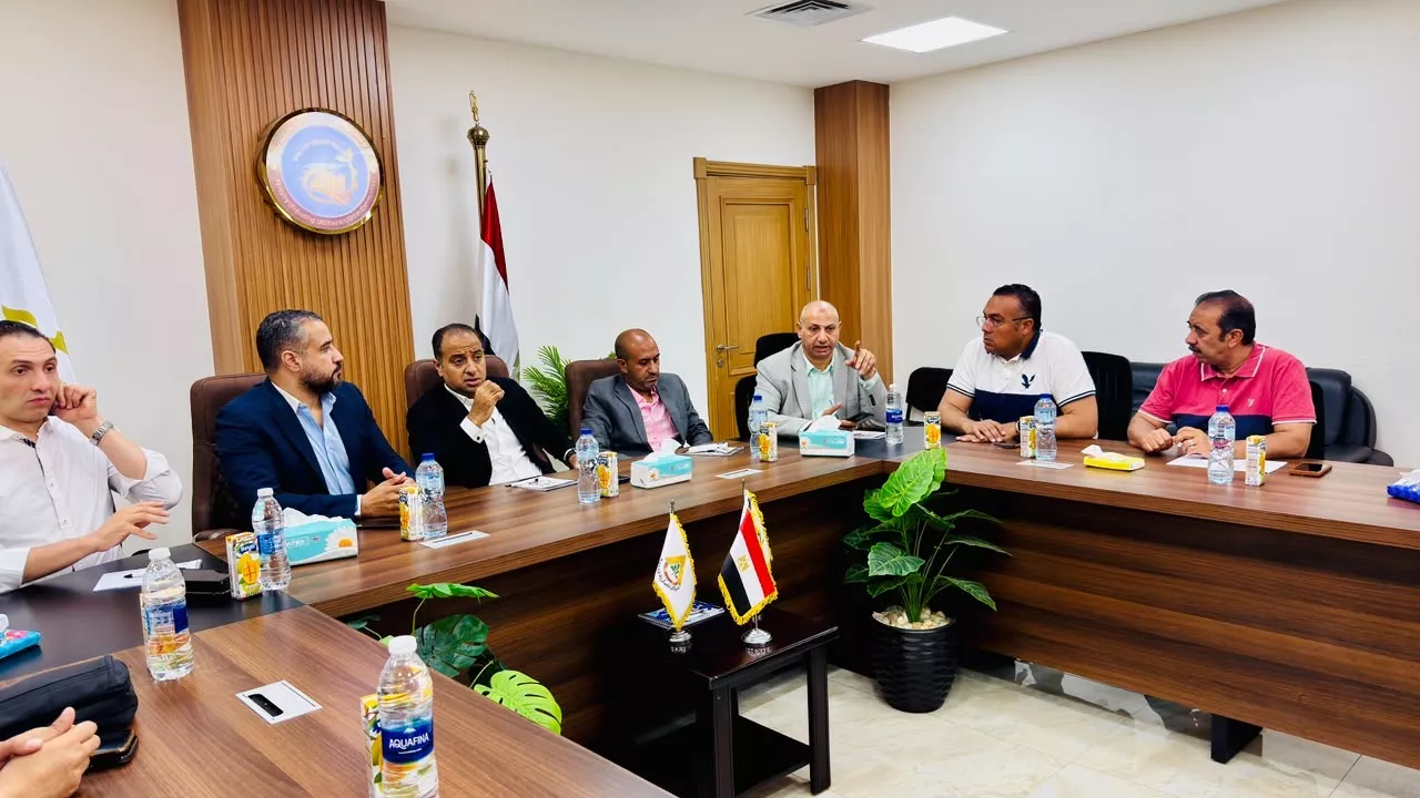 وزيرة الإسكان تتابع مستجدات ملف توفيق الأوضاع بالأراضي المضافة بمدينتي العبور الجديدة والشروق