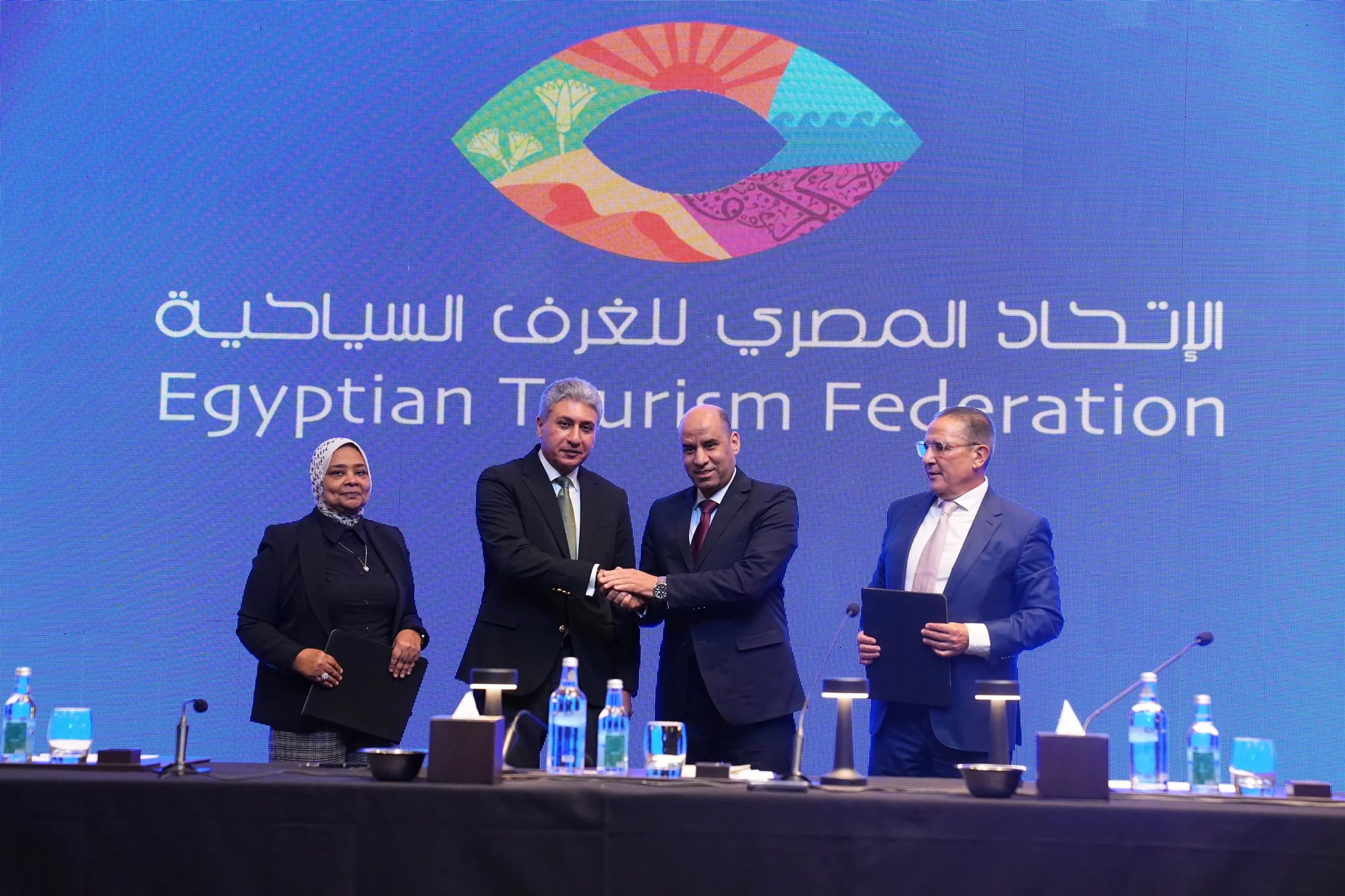 وزيرا العمل والسياحة والآثار يطلقان مبادرة تعاون مع الاتحاد المصري للغرف السياحية