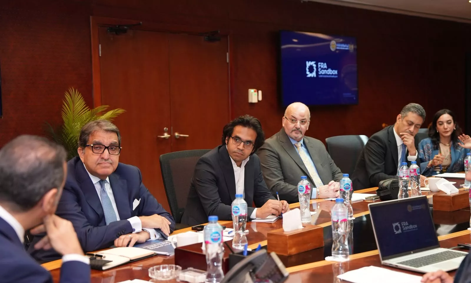 الرقابة المالية تعقد أول اجتماعات اللجنة الاستشارية للمختبر التنظيمي للتكنولوجيا المالية