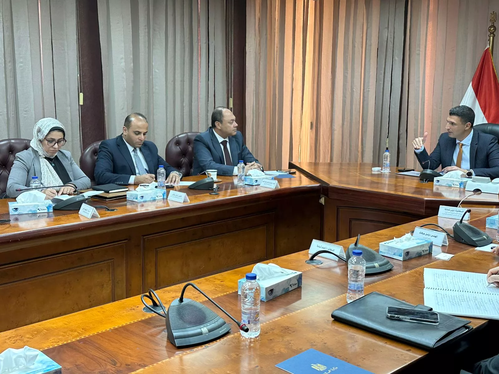 وزير الصناعة مع رئيس هيئة تنمية الصعيد