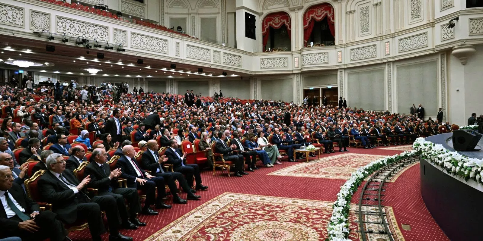 رئيس الوزراء يفتتح فعاليات النسخة الخامسة من المعرض والمؤتمر الطبي لأفريقي 