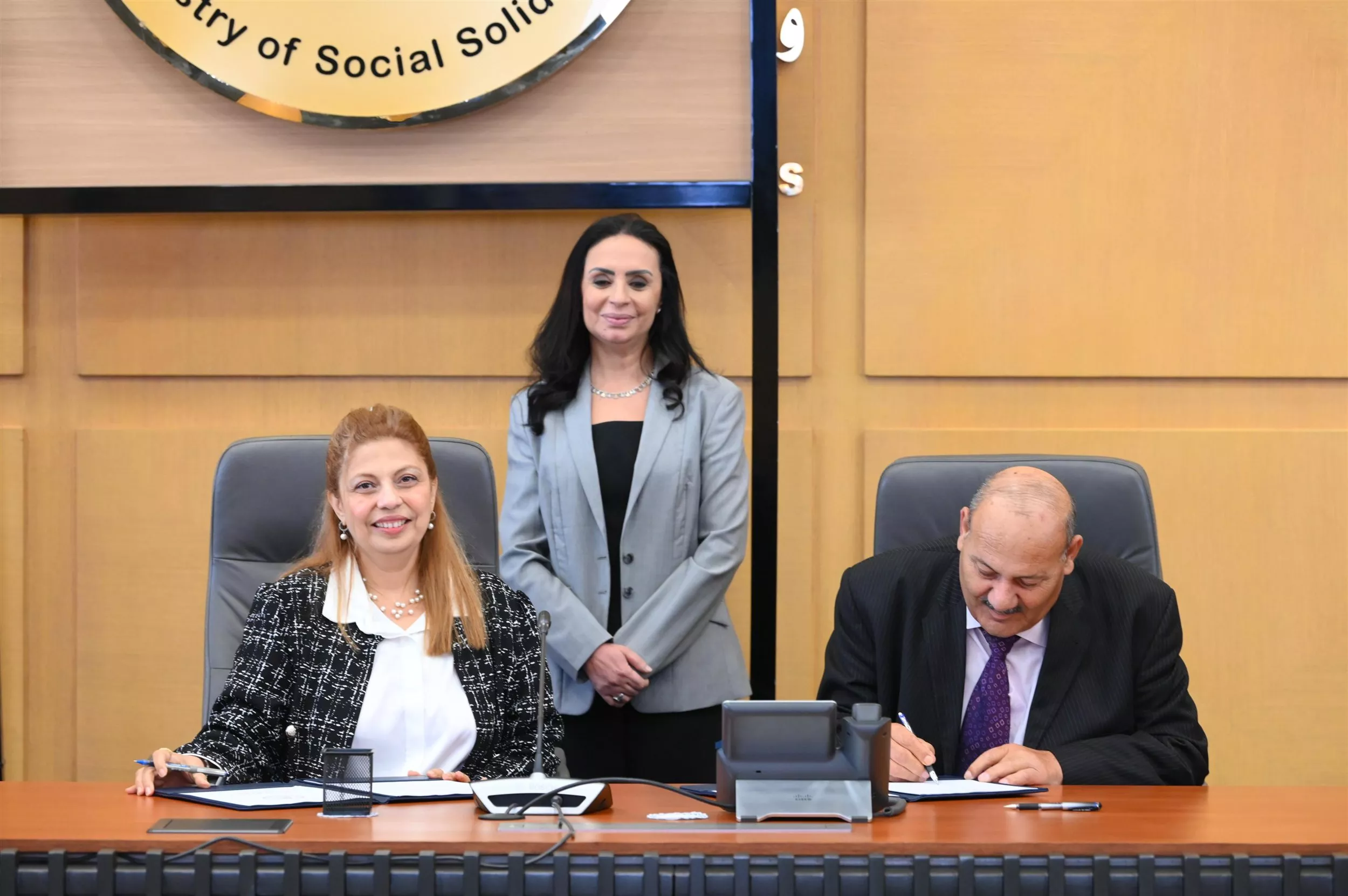 وزيرة التضامن تشهد توقيع عقود تمويل لمشروعات متناهية الصغر