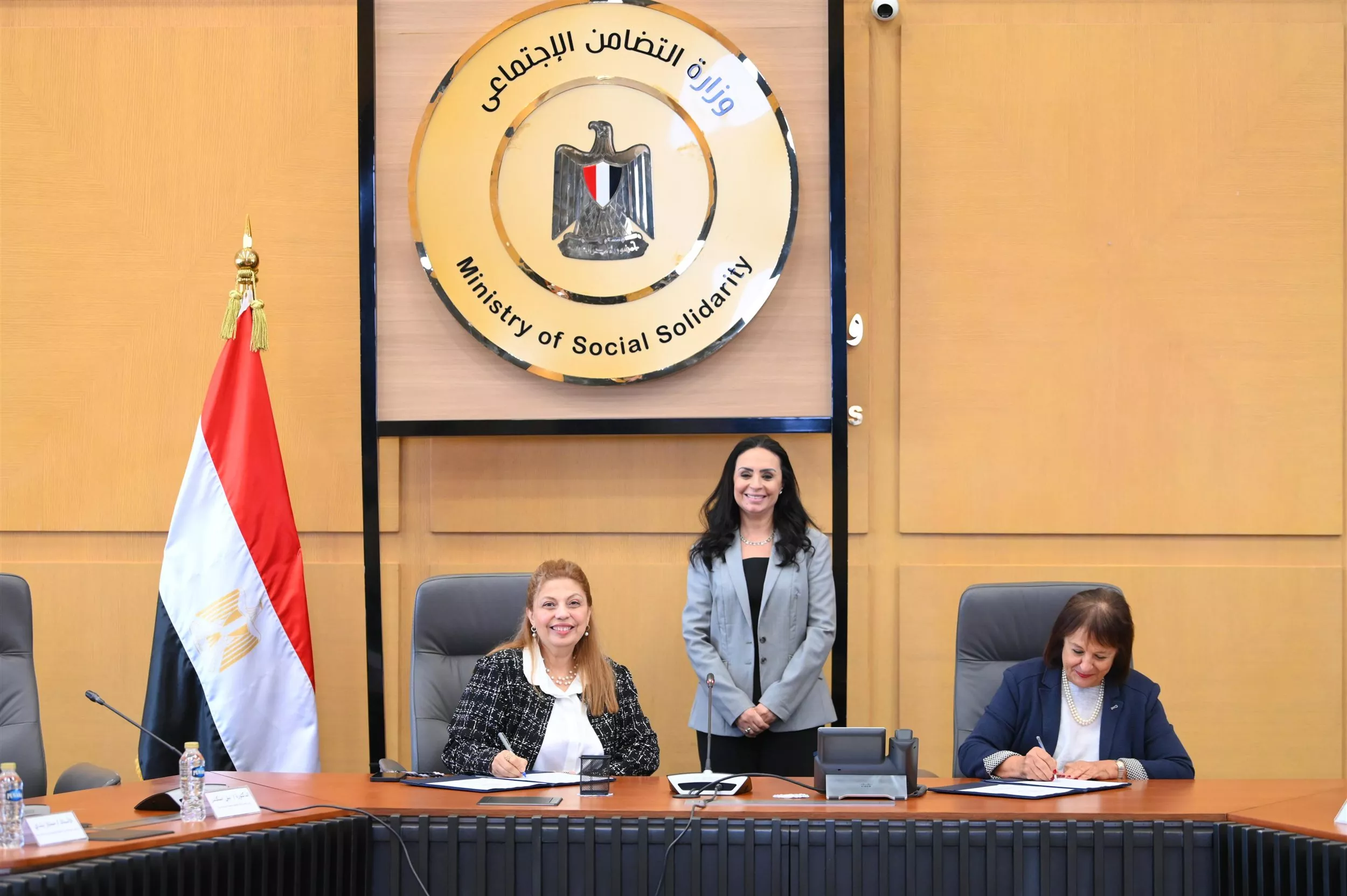 وزيرة التضامن تشهد توقيع عقود تمويل لمشروعات متناهية الصغر