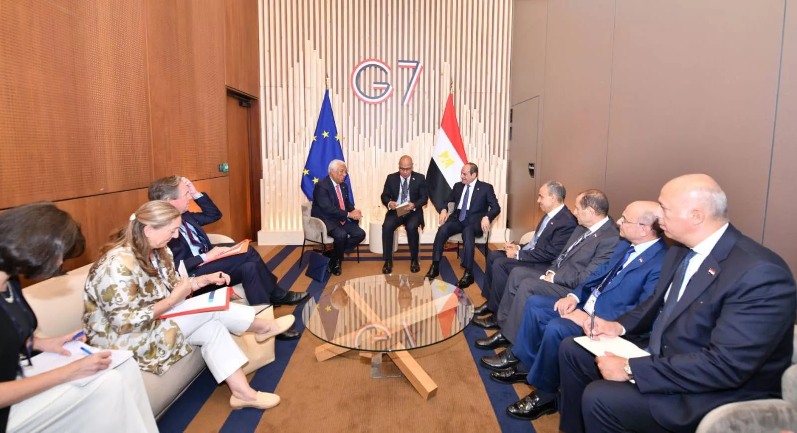 الرئيس عبد الفتاح السيسي يجتمع مع رئيسة المفوضية الأوروبية