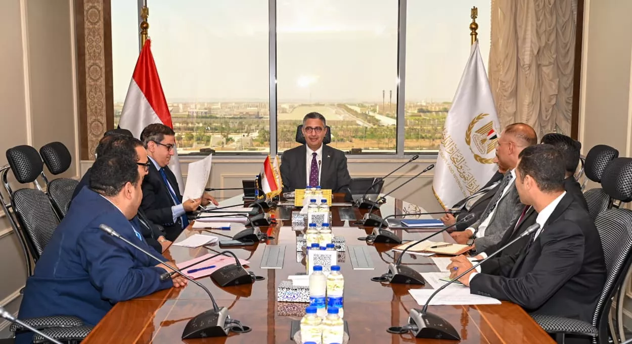 وزير التموين يلتقي رئيس الشعبة العامة للمخابز