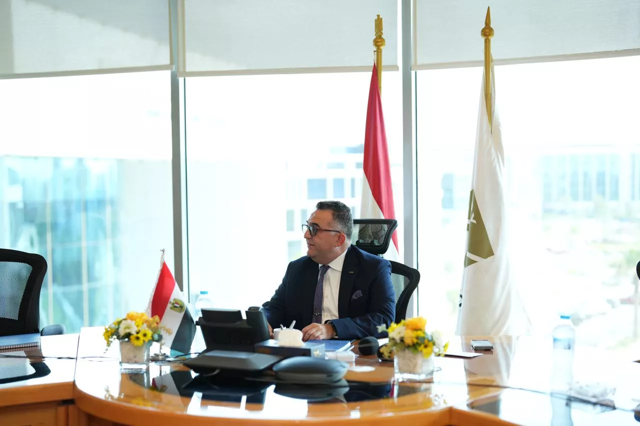 عمر رضوان رئيس البورصة المصرية