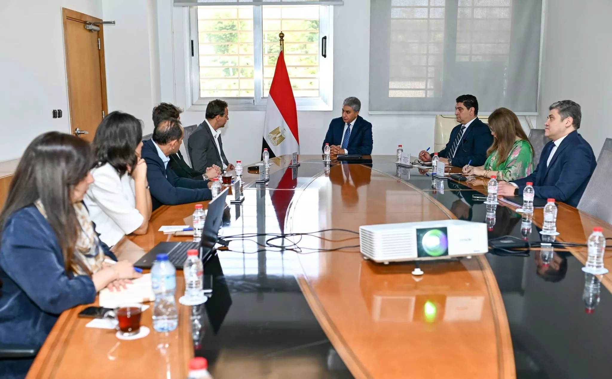 وزير السياحة يبحث تعزيز التعاون مع شركة مصر إيطاليا العقارية