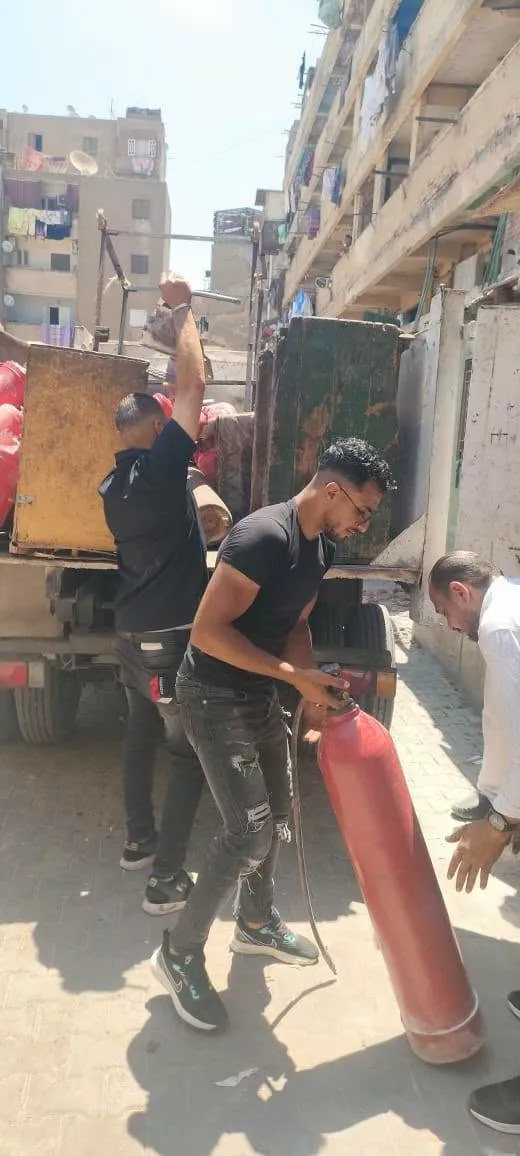 ضبط منشأة غير مرخصة لتعبئة طفايات الحريق بحي إمبابة