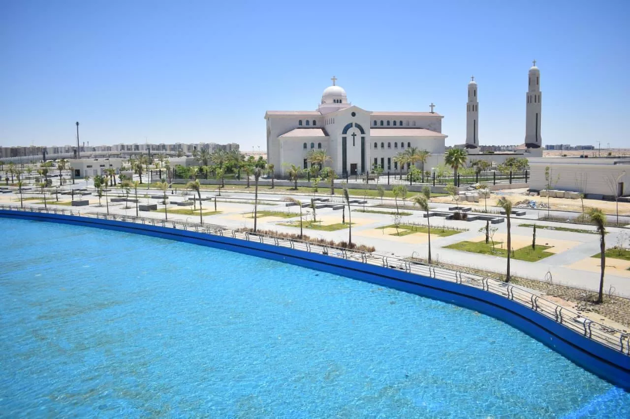 وزيرة الإسكان تتابع موقف تنفيذ أبراج مارينا العلمين والحي اللاتيني ومشروعات الخدمات بمدينة العلمين
