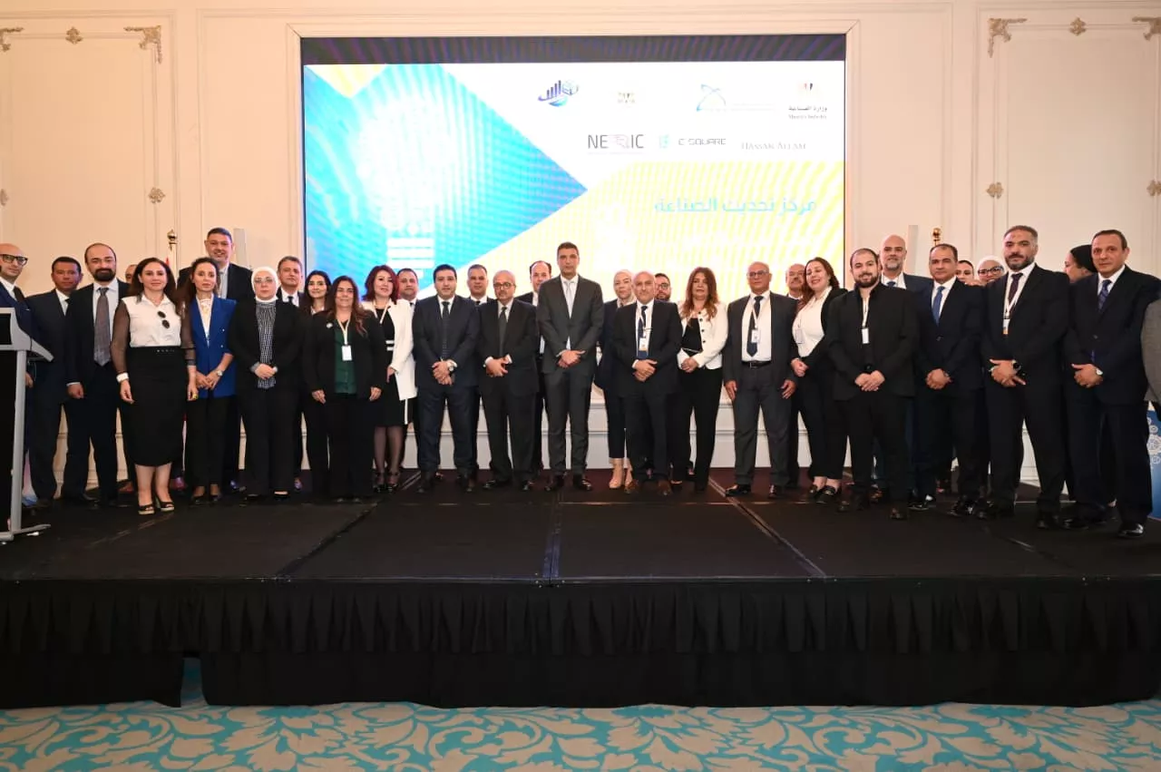 وزيرا الصناعة والاستثمار يشهدان توقيع 4 بروتوكولات تعاون