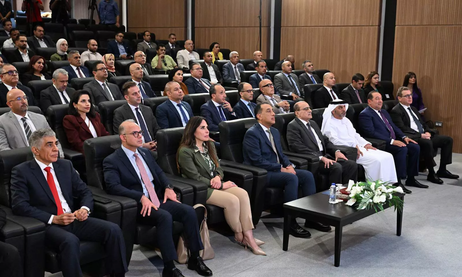 رئيس الوزراء يشهد مراسم توقيع شراكة استراتيجية بين ميدار وماجد الفطيم