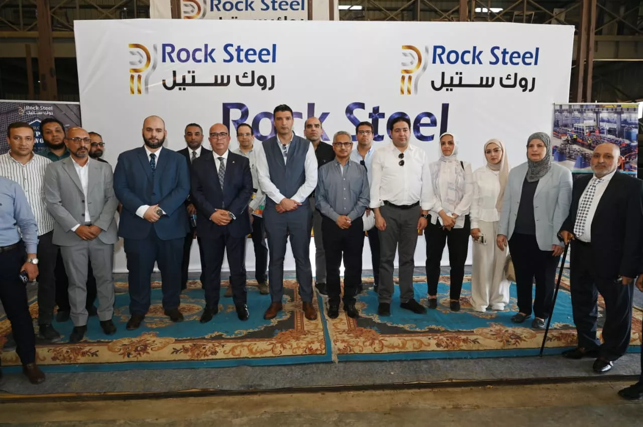 وزير الصناعة يتفقد مصنع روك ستيل