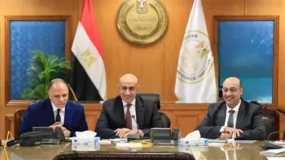 وزير «التعليم» يتابع انتظام أول أيام امتحانات الثانوية العامة