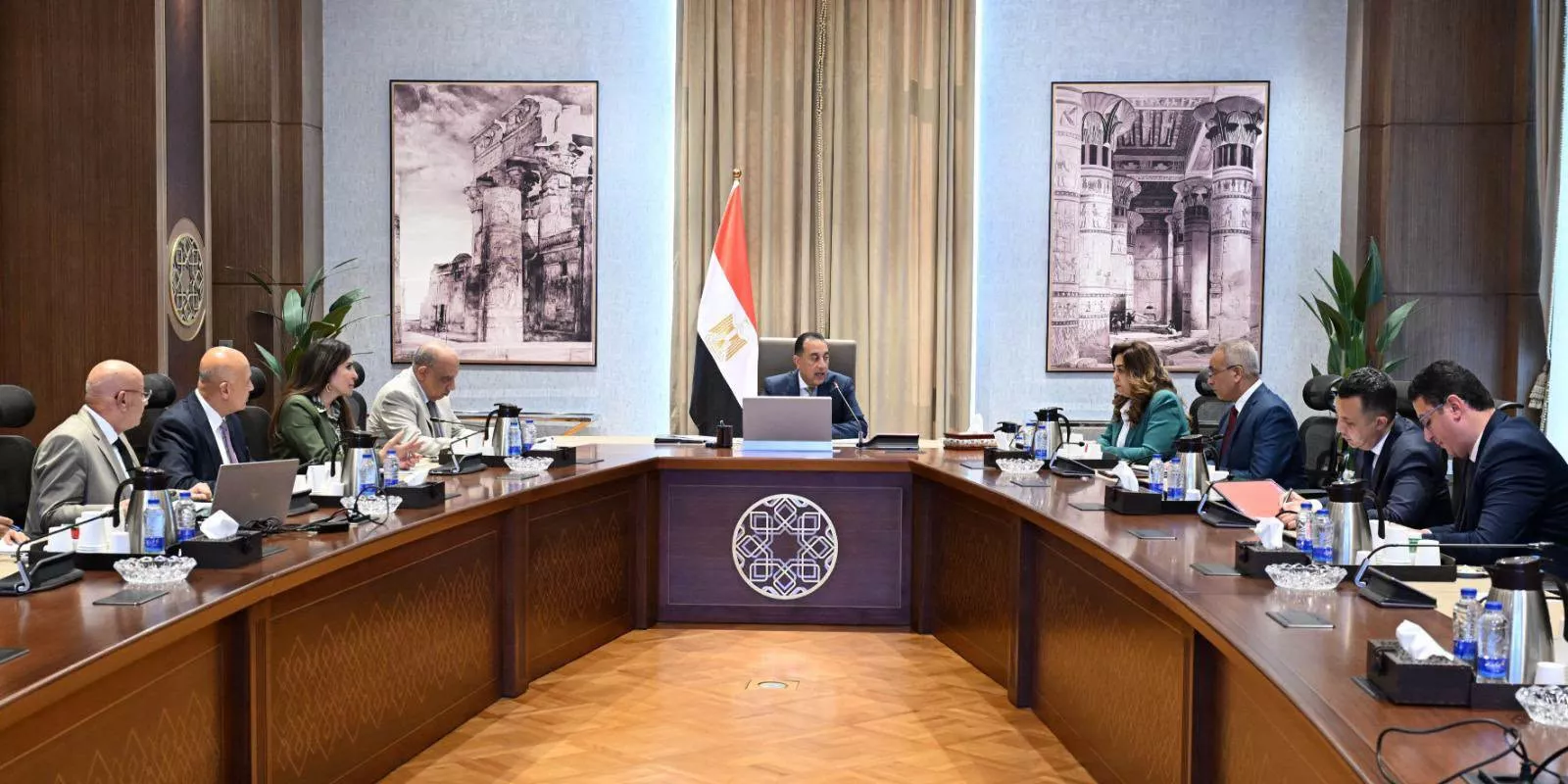 رئيس الوزراء يتابع موقف تعديلات قانون التصالح