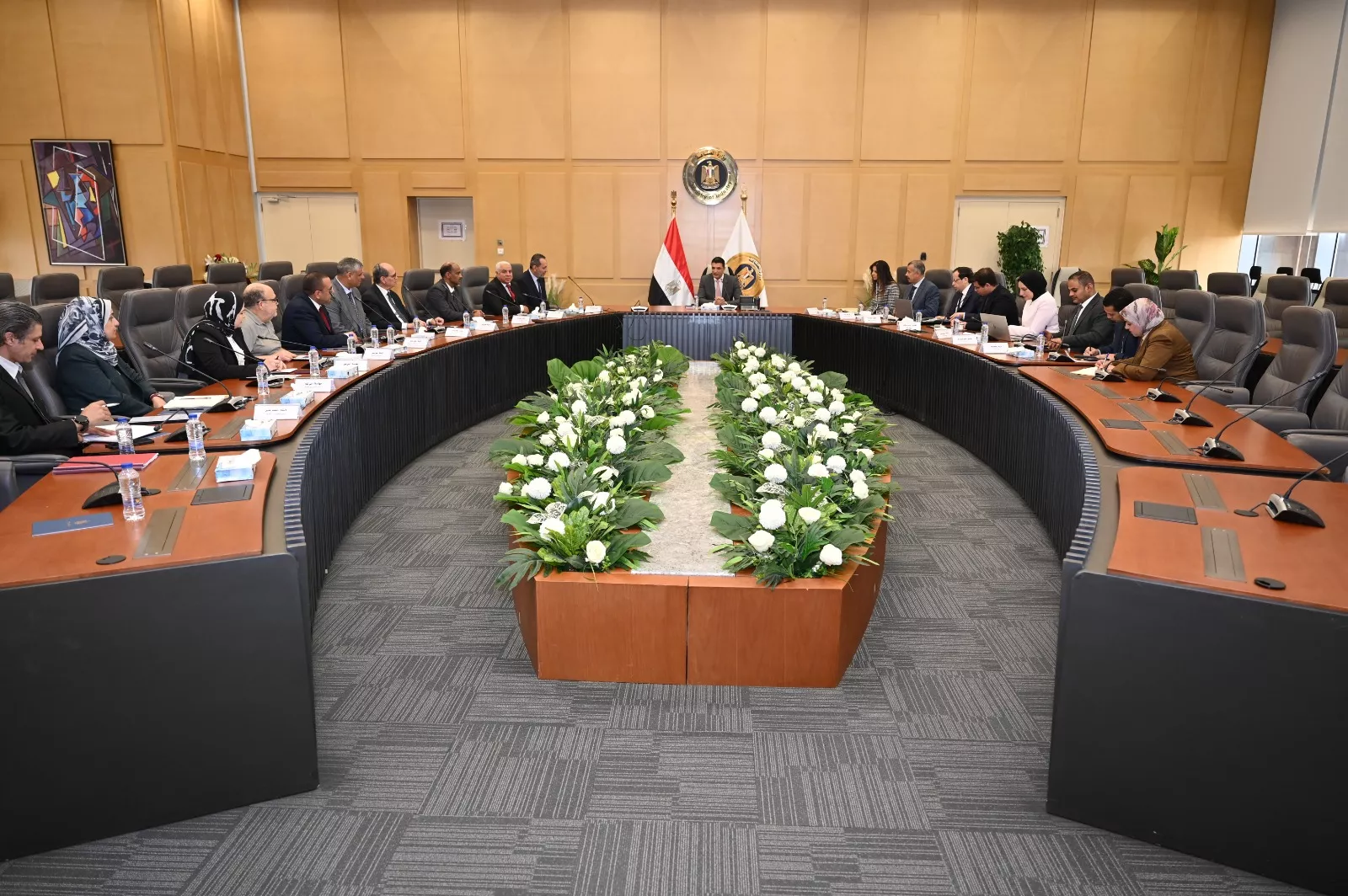وزير الصناعة يجتمع مع غرفة صناعة منتجات الأخشاب والأثاث