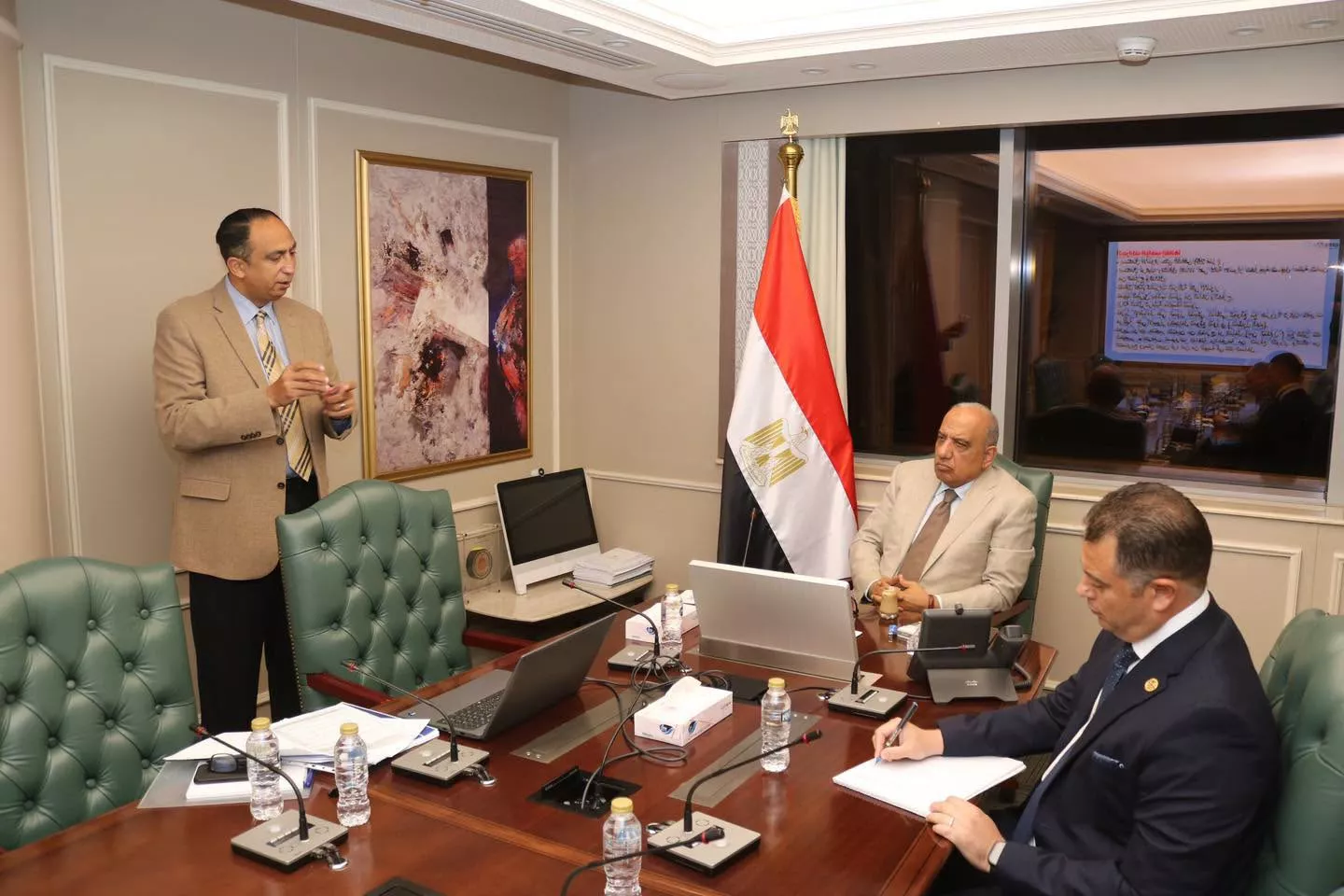 وزير الكهرباء يتابع تطور الأعمال فى مشروع المحطة النووية بالضبعة