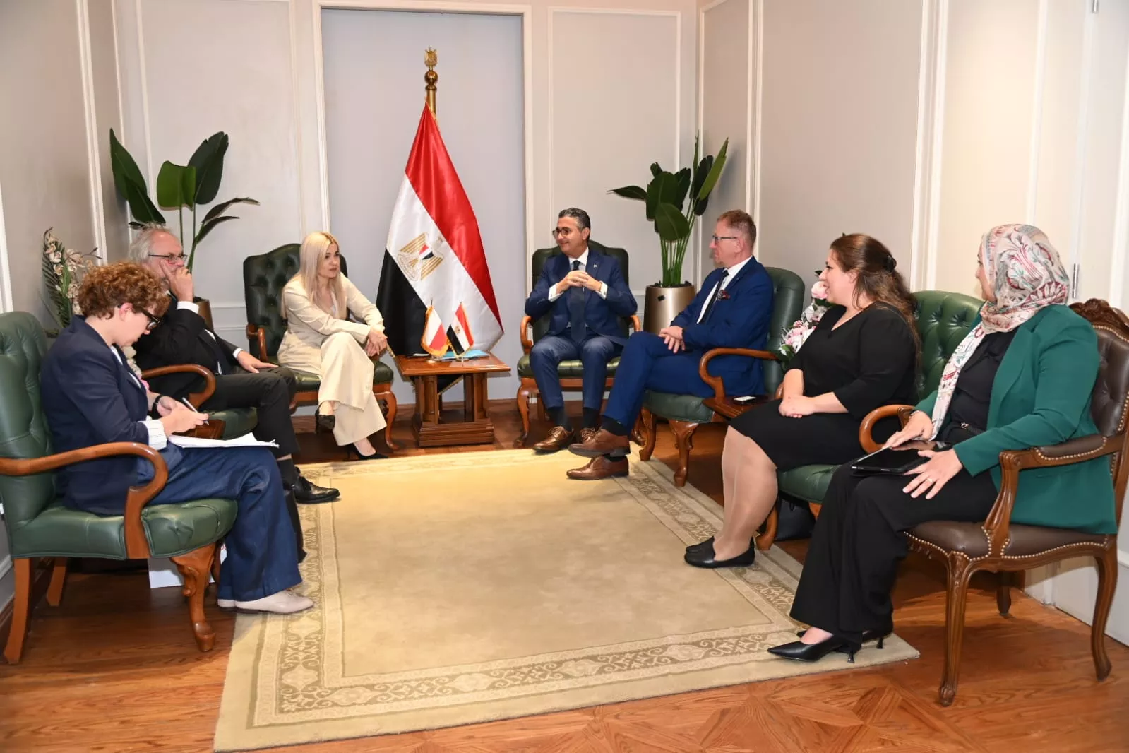وزير التموين يلتقي نائبة وزير الزراعة والتنمية الريفية البولندية