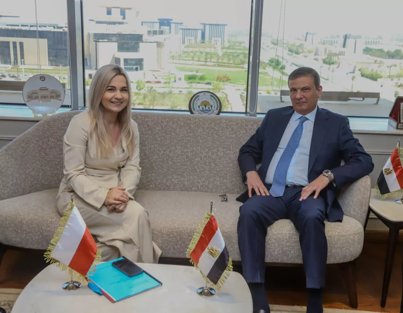 وزير الزراعة يجتمع مع وفداً بولندياً