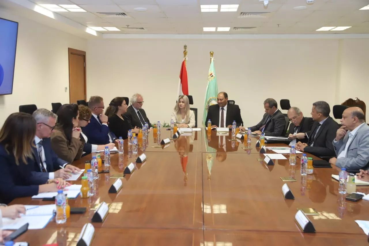 وزير الزراعة يجتمع مع وفداً بولندياً