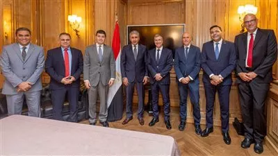 وزير «السياحة» يبحث آليات زيادة الحركة السياحية الإيطالية الوافدة إلى مصر