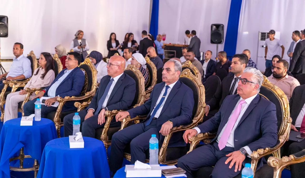 وليد جمال الدين يشهد وضع حجر أساس مصنع نايل فيرو ألويز