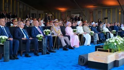 الرئيس السيسي يوجه بإعداد برنامج اقتصادي وطني شامل